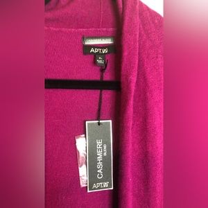 NWT Cashmere Blend sweater Berry (magenta) Apt 9